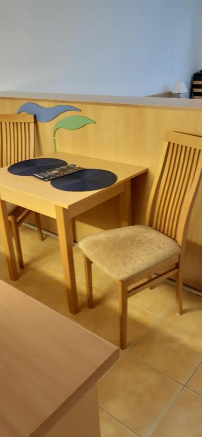 Lilla Wellnessapartman Zalakaros Exteriör bild