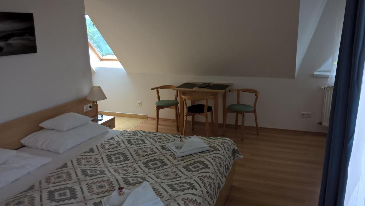 Lilla Wellnessapartman Zalakaros Exteriör bild
