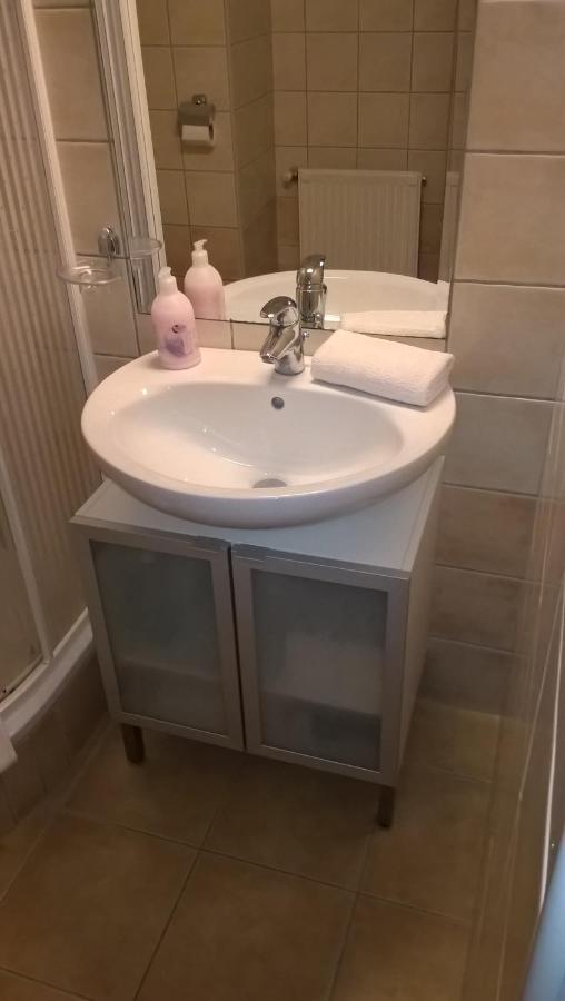 Lilla Wellnessapartman Zalakaros Exteriör bild